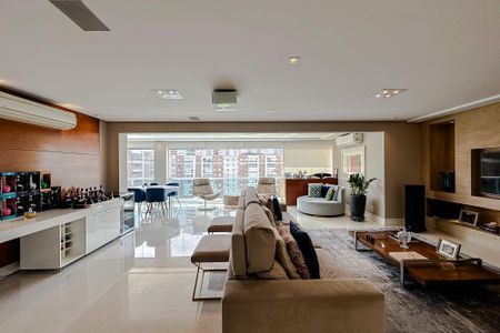 Apartamento à venda com 204m², 3 quartos e 4 vagasSala