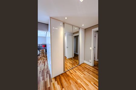 Apartamento à venda com 204m², 3 quartos e 4 vagasSuíte 2