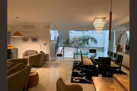 Casa à venda com 485m², 5 quartos e 4 vagas