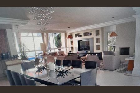 Casa à venda com 485m², 5 quartos e 4 vagas