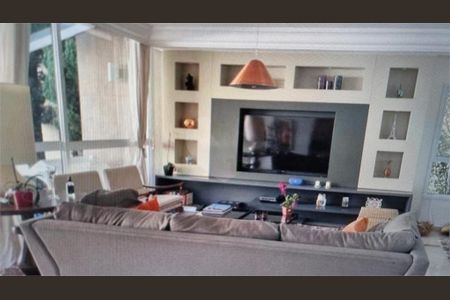 Casa à venda com 485m², 5 quartos e 4 vagas