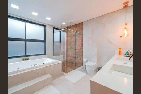 Casa à venda com 520m², 4 quartos e 6 vagas