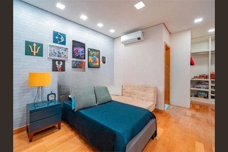 Casa à venda com 520m², 4 quartos e 6 vagas