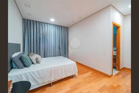 Casa à venda com 520m², 4 quartos e 6 vagas