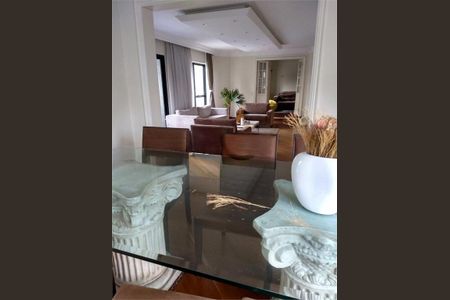 Apartamento à venda com 185m², 4 quartos e 3 vagas