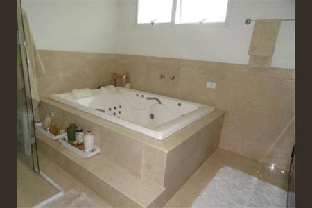 Casa à venda com 550m², 4 quartos e 6 vagas