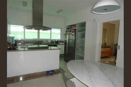 Casa à venda com 550m², 4 quartos e 6 vagas