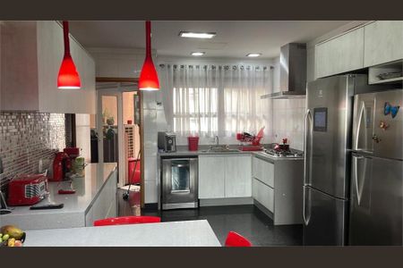 Apartamento à venda com 201m², 3 quartos e 4 vagas