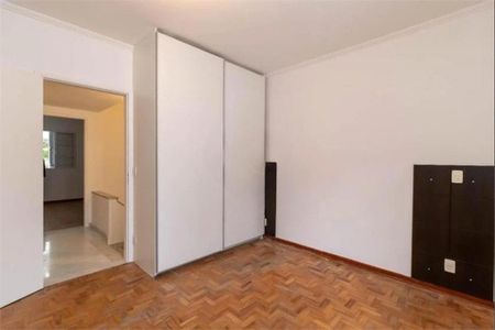 Casa à venda com 136m², 2 quartos e 2 vagas