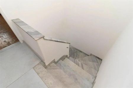 Casa à venda com 136m², 2 quartos e 2 vagas
