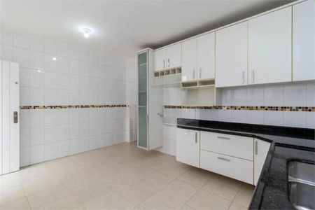 Casa à venda com 136m², 2 quartos e 2 vagas