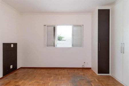Casa à venda com 136m², 2 quartos e 2 vagas