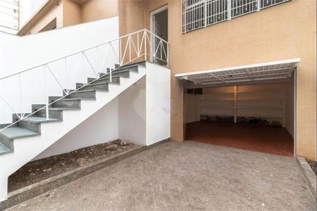 Casa à venda com 136m², 2 quartos e 2 vagas