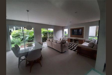 Casa à venda com 600m², 5 quartos e 6 vagas