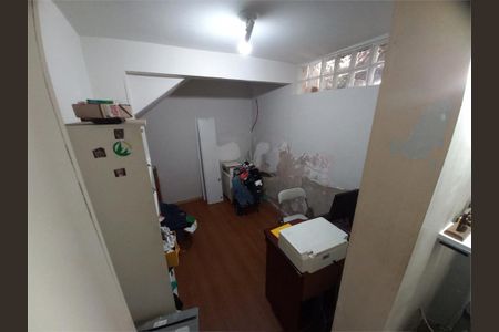Casa à venda com 182m², 3 quartos e 2 vagas