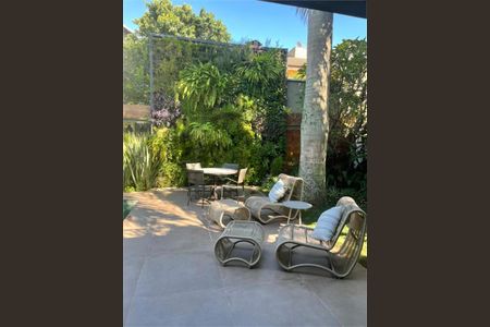 Casa à venda com 550m², 4 quartos e 4 vagas
