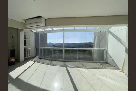 Apartamento à venda com 212m², 3 quartos e 3 vagas