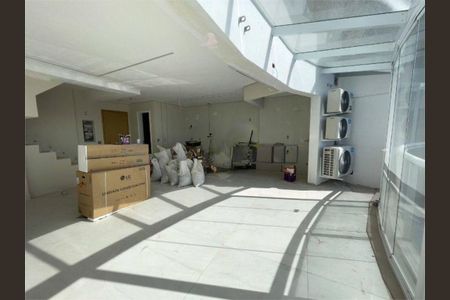 Apartamento à venda com 212m², 3 quartos e 3 vagas