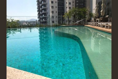 Apartamento à venda com 212m², 3 quartos e 3 vagas