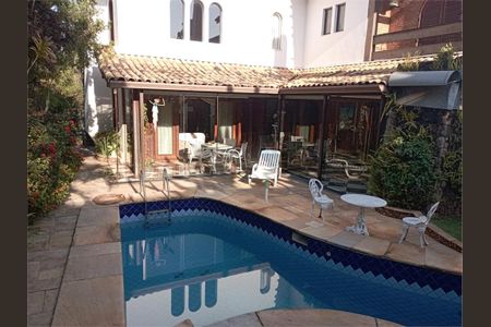 Casa à venda com 400m², 3 quartos e 4 vagas