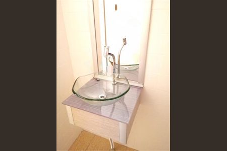Casa à venda com 270m², 3 quartos e 2 vagas