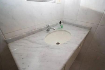 Casa à venda com 177m², 2 quartos e 1 vaga