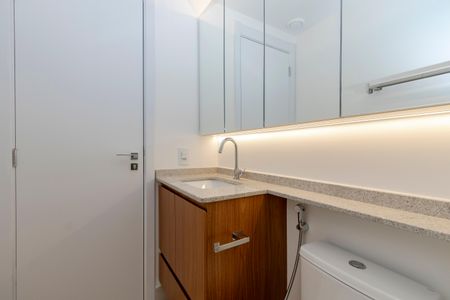 Studio para alugar com 24m², 1 quarto e sem vaga Studio para alugar com 24m², 1 quarto e sem vagaBanheiro Social