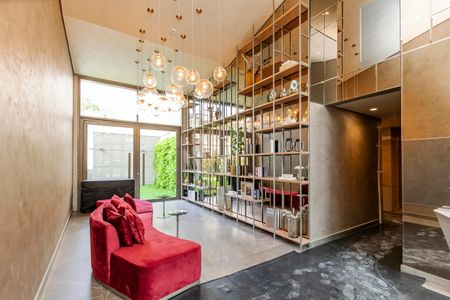 Studio para alugar com 24m², 1 quarto e sem vaga Studio para alugar com 24m², 1 quarto e sem vagaHall de Entrada