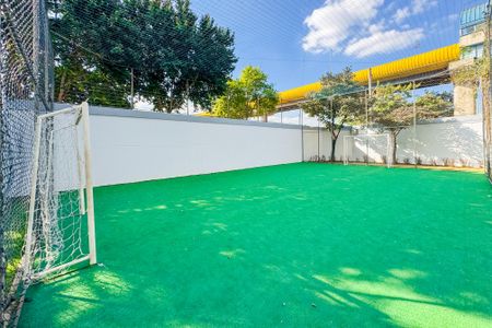 Apartamento à venda com 69m², 2 quartos e 1 vaga Apartamento à venda com 69m², 2 quartos e 1 vagaQuadra de Futebol