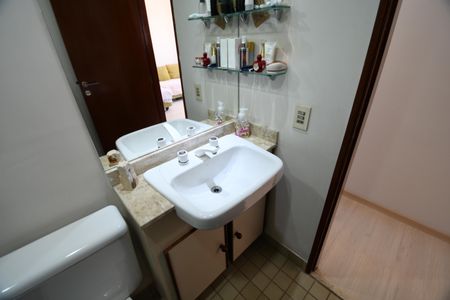 Apartamento para alugar com 75m², 3 quartos e 1 vagaBanheiro Social