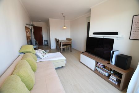 Apartamento para alugar com 75m², 3 quartos e 1 vagaSala