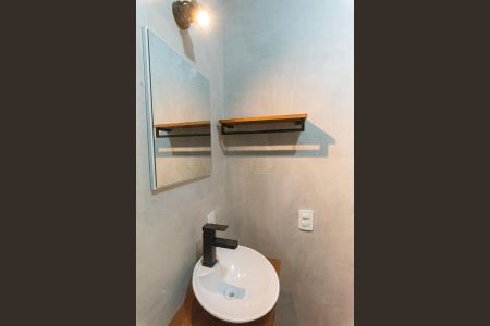 Apartamento à venda com 58m², 2 quartos e 1 vaga Apartamento à venda com 58m², 2 quartos e 1 vagaBanheiro Social