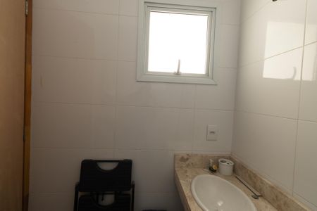 Casa de condomínio à venda com 100m², 2 quartos e 1 vagaBanheiro da Suíte 1