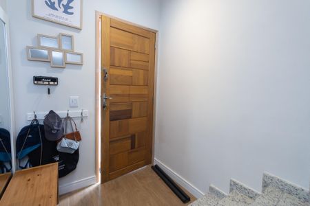 Casa de condomínio à venda com 100m², 2 quartos e 1 vagaHall de entrada