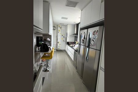 Apartamento à venda com 197m², 3 quartos e 2 vagas