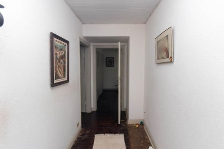 Casa à venda com 350m², 3 quartos e 3 vagas Casa à venda com 350m², 3 quartos e 3 vagasCorredor dos Quartos