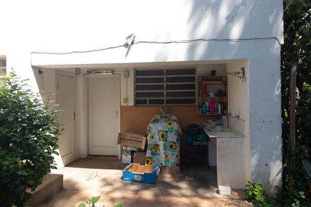 Casa à venda com 350m², 3 quartos e 3 vagas Casa à venda com 350m², 3 quartos e 3 vagasÁrea de Serviço