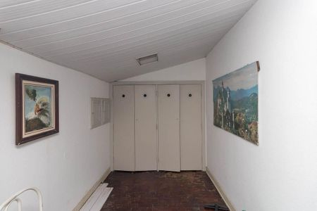 Casa à venda com 350m², 3 quartos e 3 vagas Casa à venda com 350m², 3 quartos e 3 vagasQuarto 3