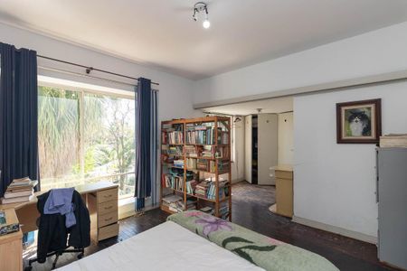 Casa à venda com 350m², 3 quartos e 3 vagas Casa à venda com 350m², 3 quartos e 3 vagasQuarto 1