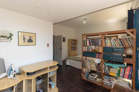 Casa à venda com 350m², 3 quartos e 3 vagas Casa à venda com 350m², 3 quartos e 3 vagasQuarto 1