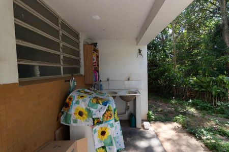 Casa à venda com 350m², 3 quartos e 3 vagas Casa à venda com 350m², 3 quartos e 3 vagasÁrea de Serviço