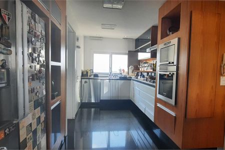 Apartamento à venda com 250m², 4 quartos e 4 vagas