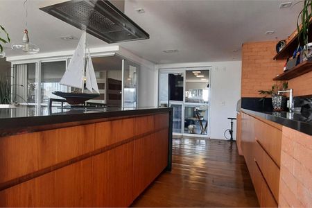 Apartamento à venda com 250m², 4 quartos e 4 vagas