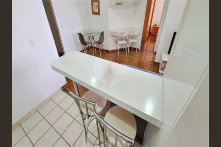 Apartamento à venda com 45m², 1 quarto e 1 vaga