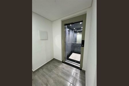 Apartamento à venda com 75m², 2 quartos e 3 vagas