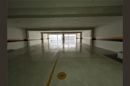 Apartamento à venda com 75m², 2 quartos e 3 vagas