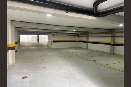 Apartamento à venda com 75m², 2 quartos e 3 vagas