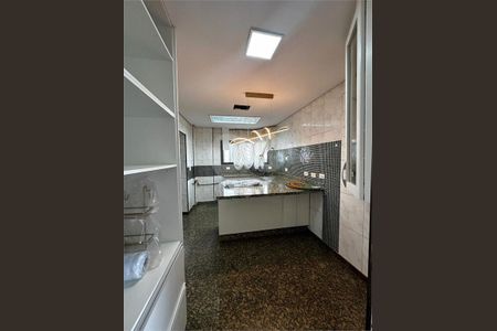 Apartamento à venda com 165m², 4 quartos e 3 vagas