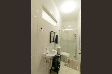 Casa à venda com 340m², 4 quartos e 3 vagas Casa à venda com 340m², 4 quartos e 3 vagasBanheiro de Serviço