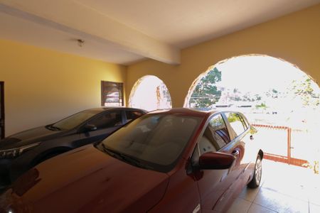 Casa à venda com 340m², 4 quartos e 3 vagas Casa à venda com 340m², 4 quartos e 3 vagasÁrea Externa